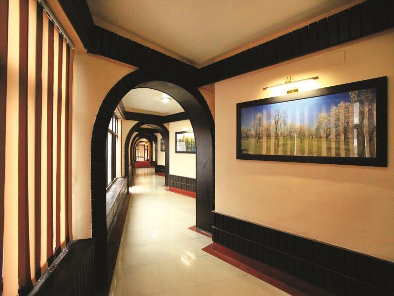 Hotel Pride Continental Srīnagar Exterior foto